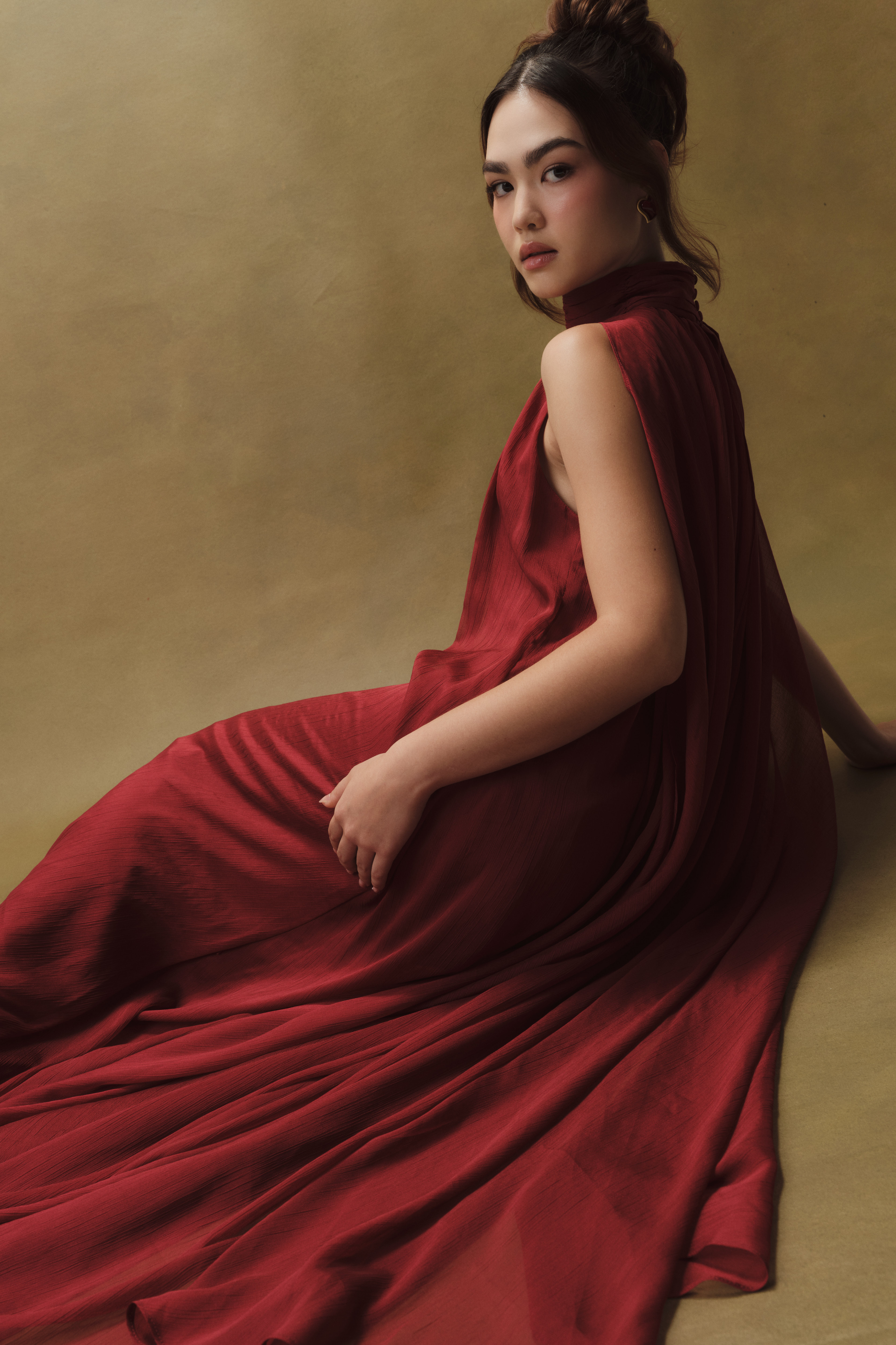 nocturne red dress Choose the most gorgeous red dress for the new year, like @handemiyy #GLAMNEWYEAR